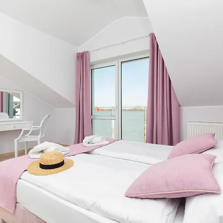Seaside Butikowe I 200m Od Plazy & Parking Lägenhet